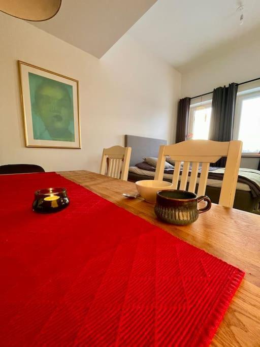 Newly Built Bright Apartment, Close To Everything If You Want To Visit Stockholm, You Will Find The Perfect Accommodation Here! Ferry Line 80 Makes It Very Convenient And Easy To Get To The City Center ナッカ エクステリア 写真