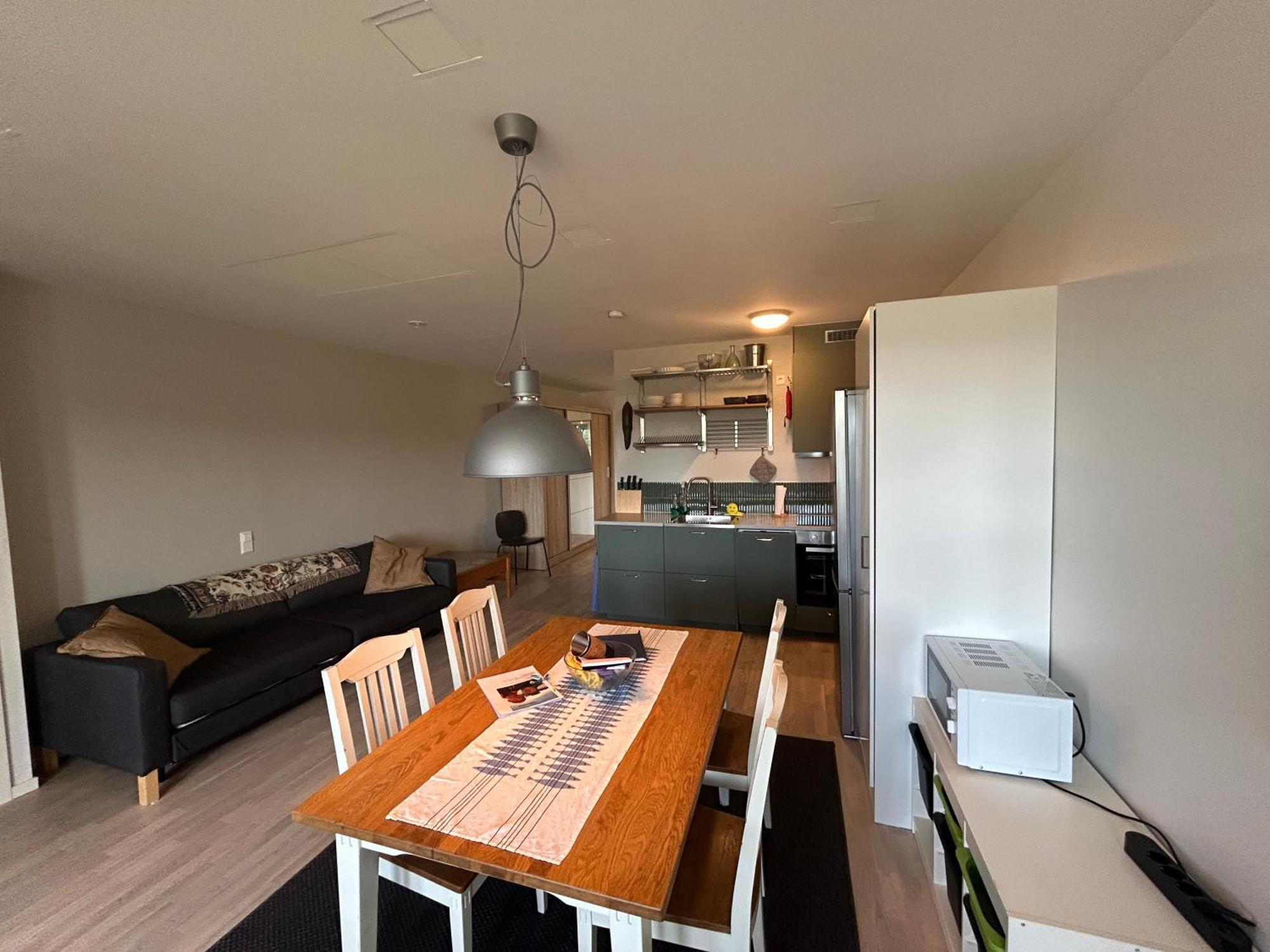 Newly Built Bright Apartment, Close To Everything If You Want To Visit Stockholm, You Will Find The Perfect Accommodation Here! Ferry Line 80 Makes It Very Convenient And Easy To Get To The City Center ナッカ エクステリア 写真