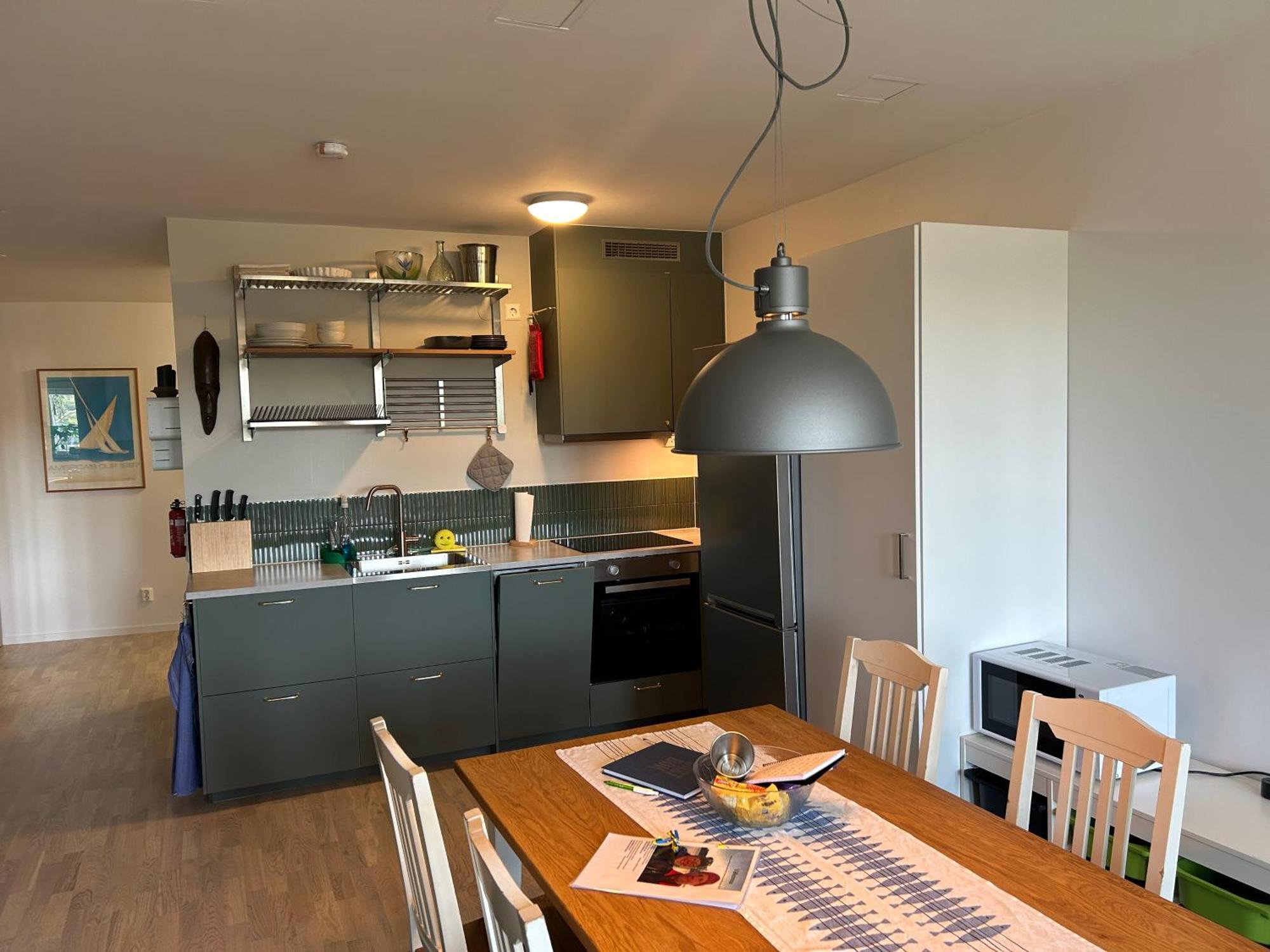 Newly Built Bright Apartment, Close To Everything If You Want To Visit Stockholm, You Will Find The Perfect Accommodation Here! Ferry Line 80 Makes It Very Convenient And Easy To Get To The City Center ナッカ エクステリア 写真